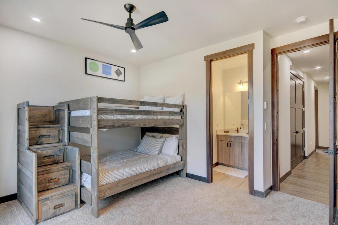 New River Front Luxury Villa #236 With Hot Tub & Great Views - 500 Dollars Of Free Activities & Equipment Rentals Daily Winter Park Bagian luar foto